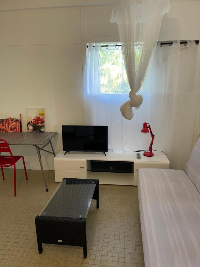 La Colline Business & Tourisme Hotel Льо Ламентин Екстериор снимка