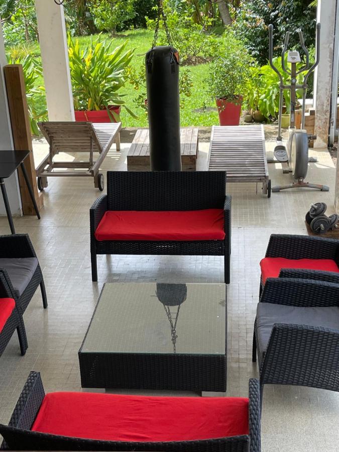 La Colline Business & Tourisme Hotel Льо Ламентин Екстериор снимка